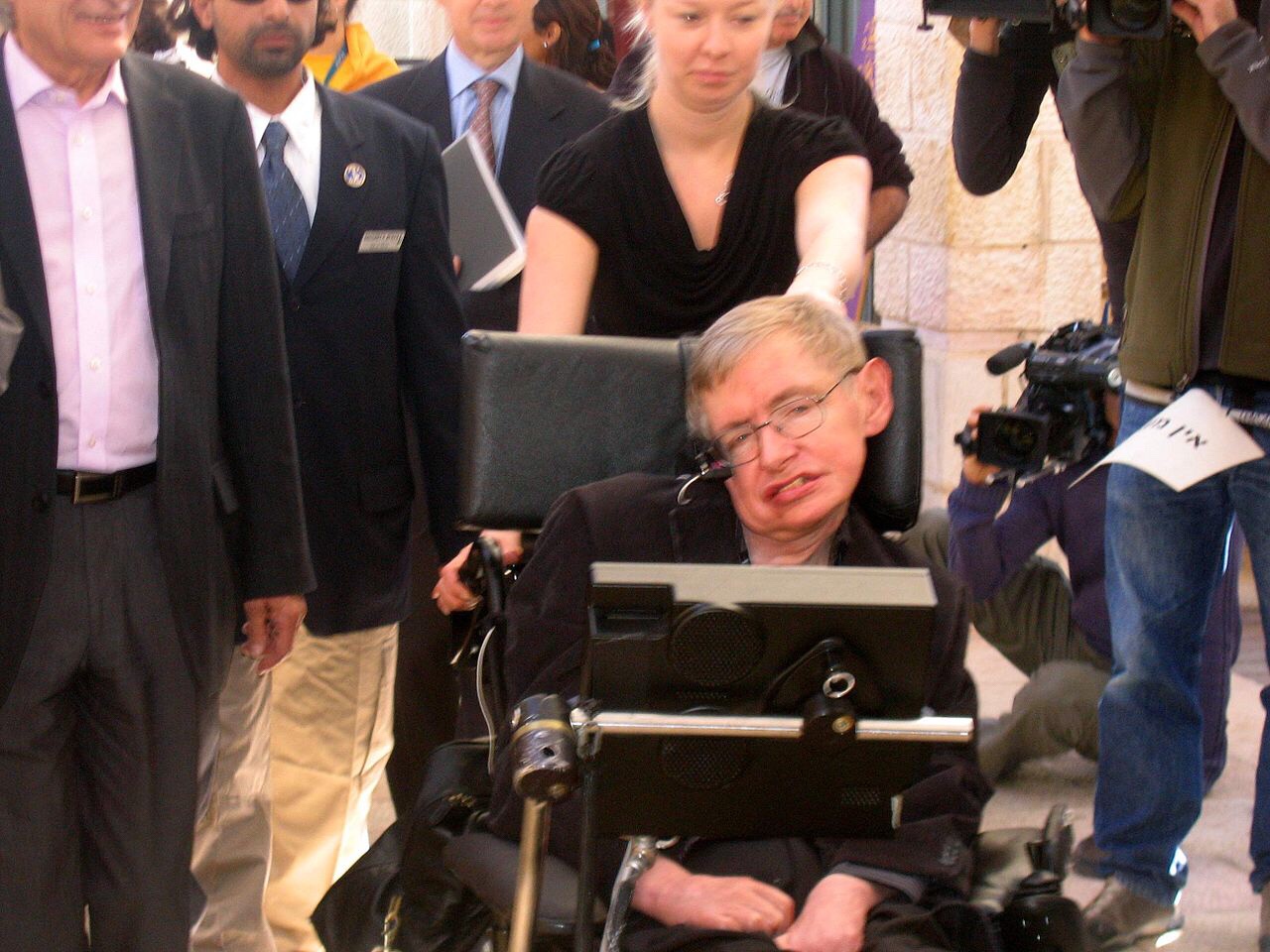 The Daily Dose: Hawking’s last paper, the red rose’s genome sequenced, and a short film about AMR in India