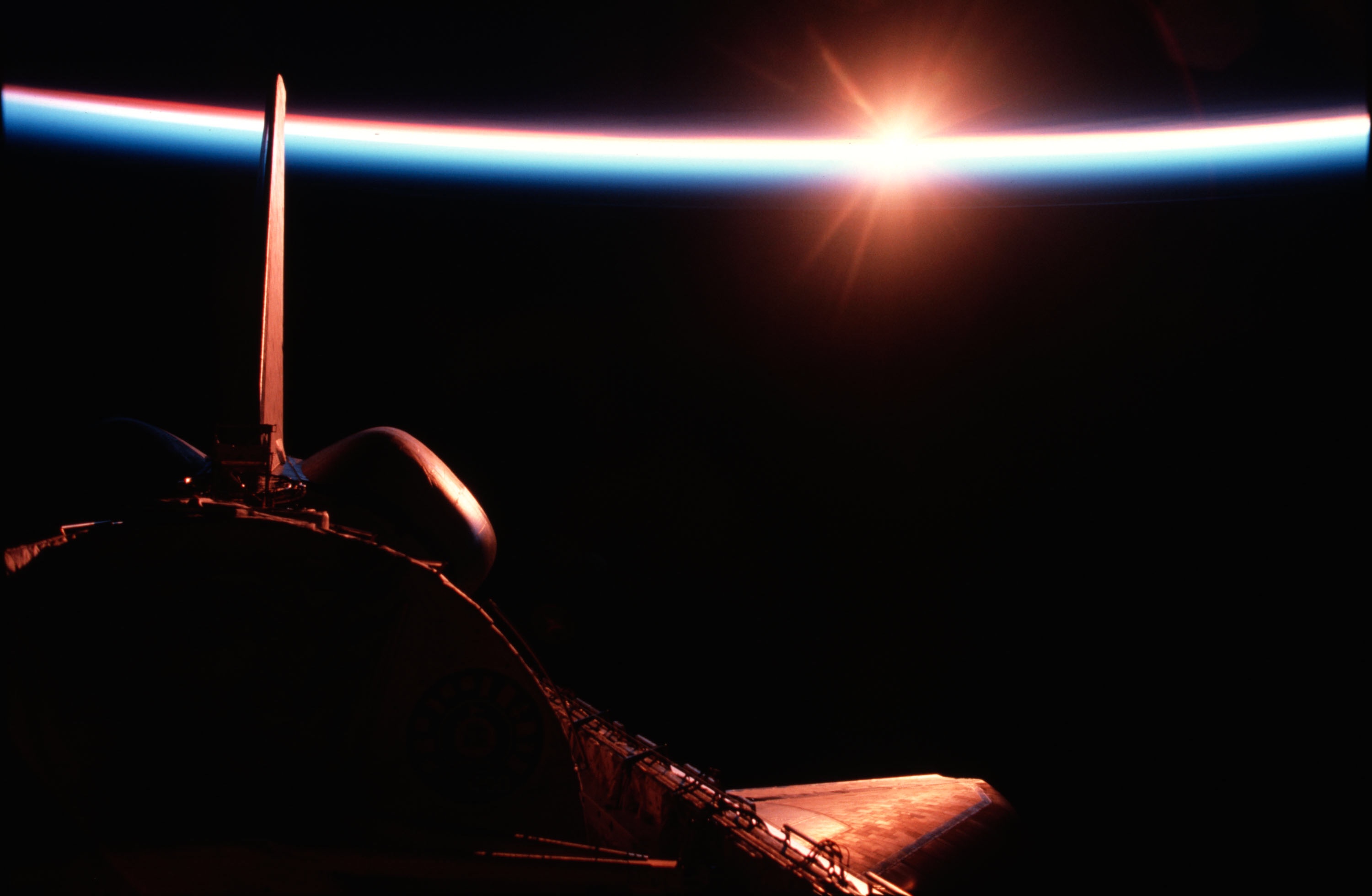 IMAGES WE LOVE: Space shuttle Columbia at sunrise