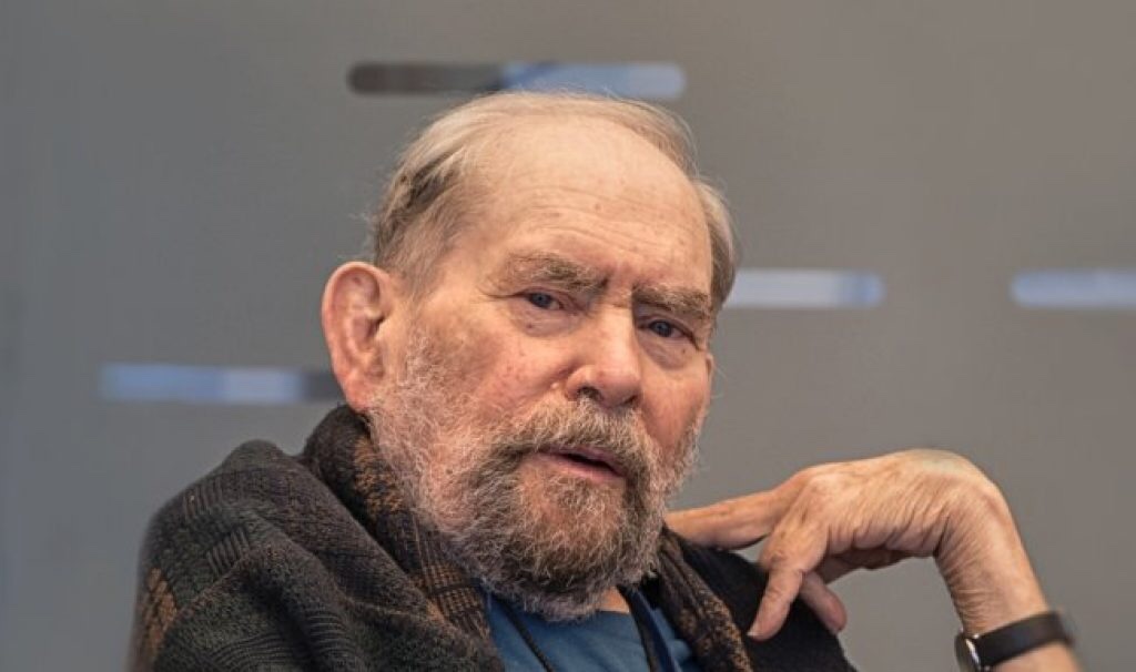 Daily Dose: A scientific giant passes away; Your sexual partner can change your microbiome