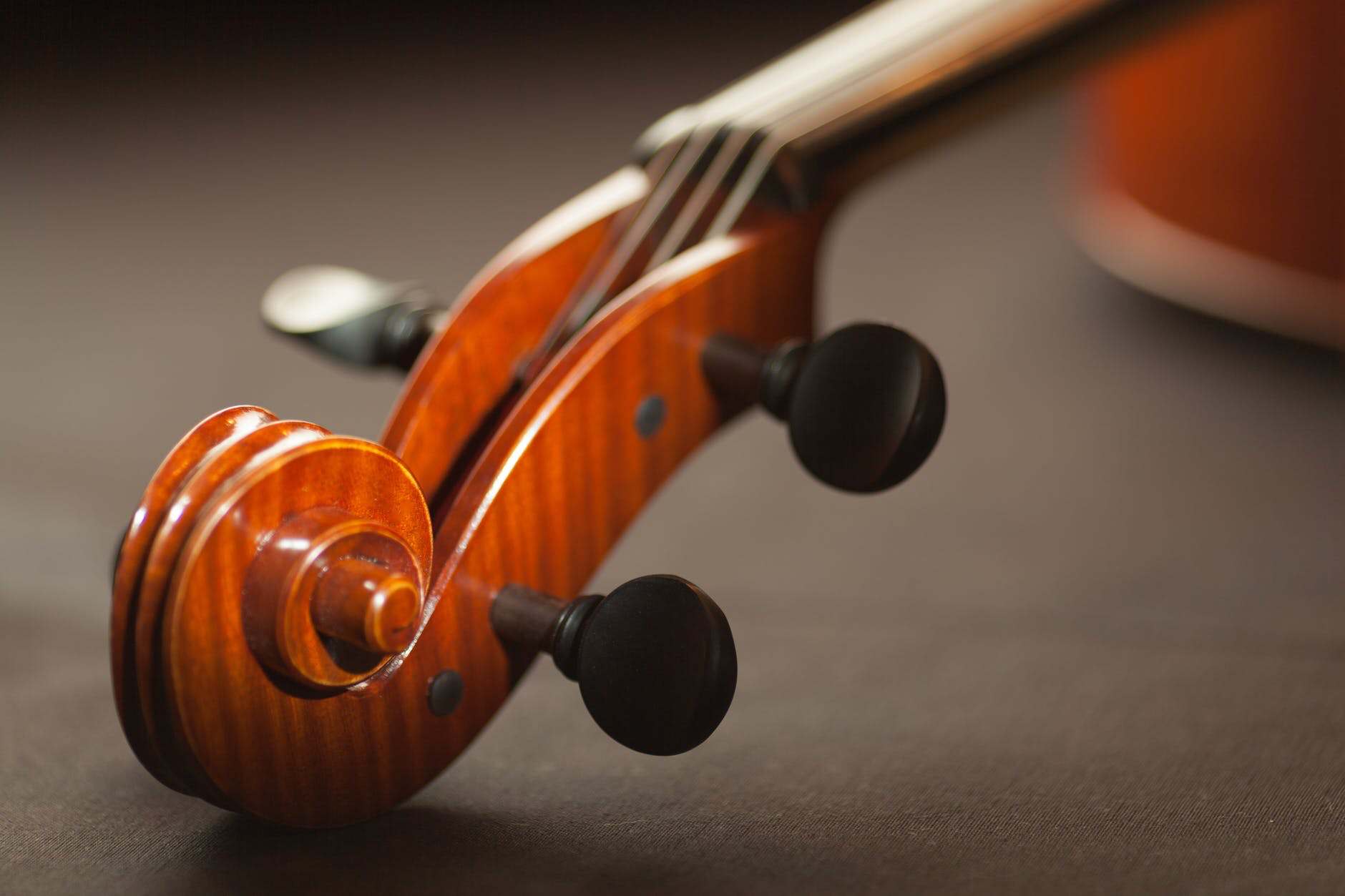 3D scanning reveals how centuries’ old coating techniques make violins magical
