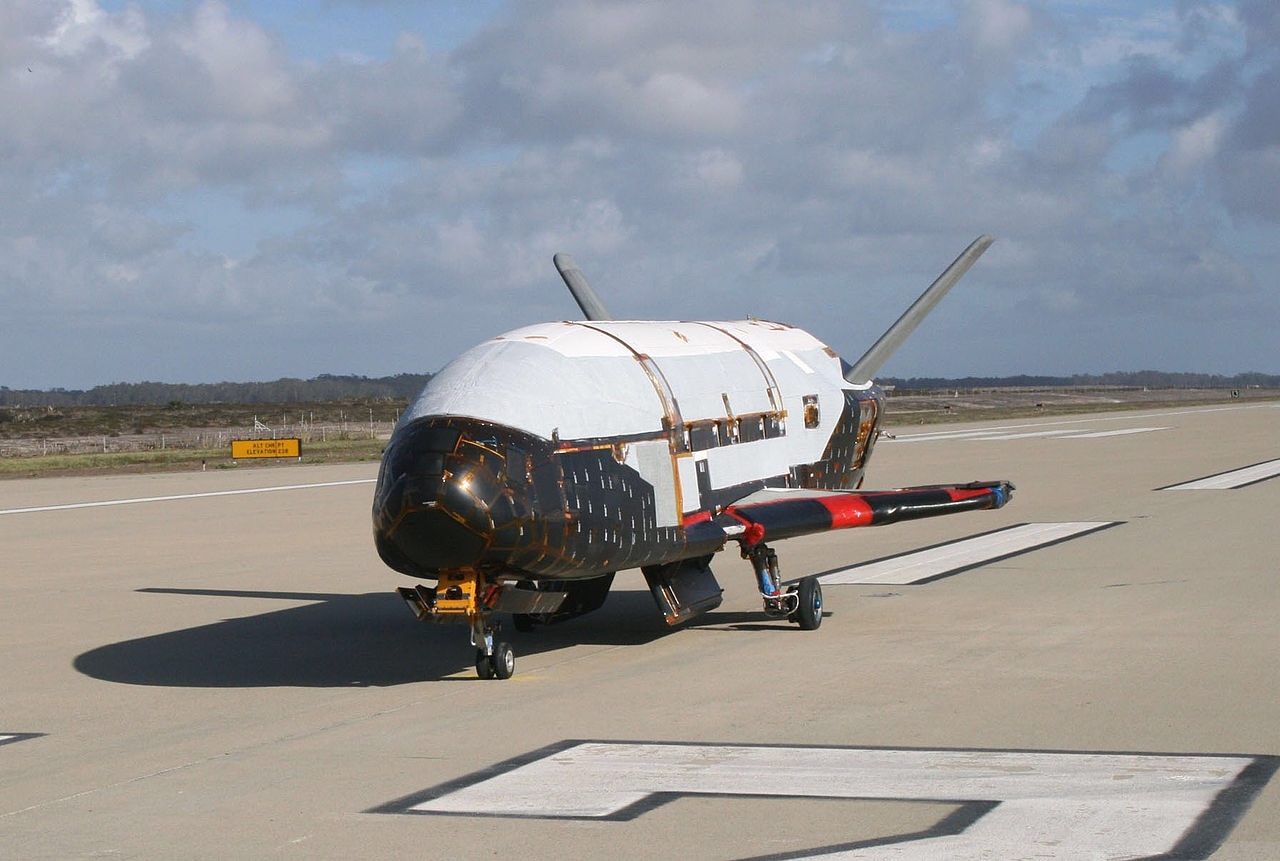 The  Daily Dose: U.S. Air Force space orbiter is doing its mystery thing in space