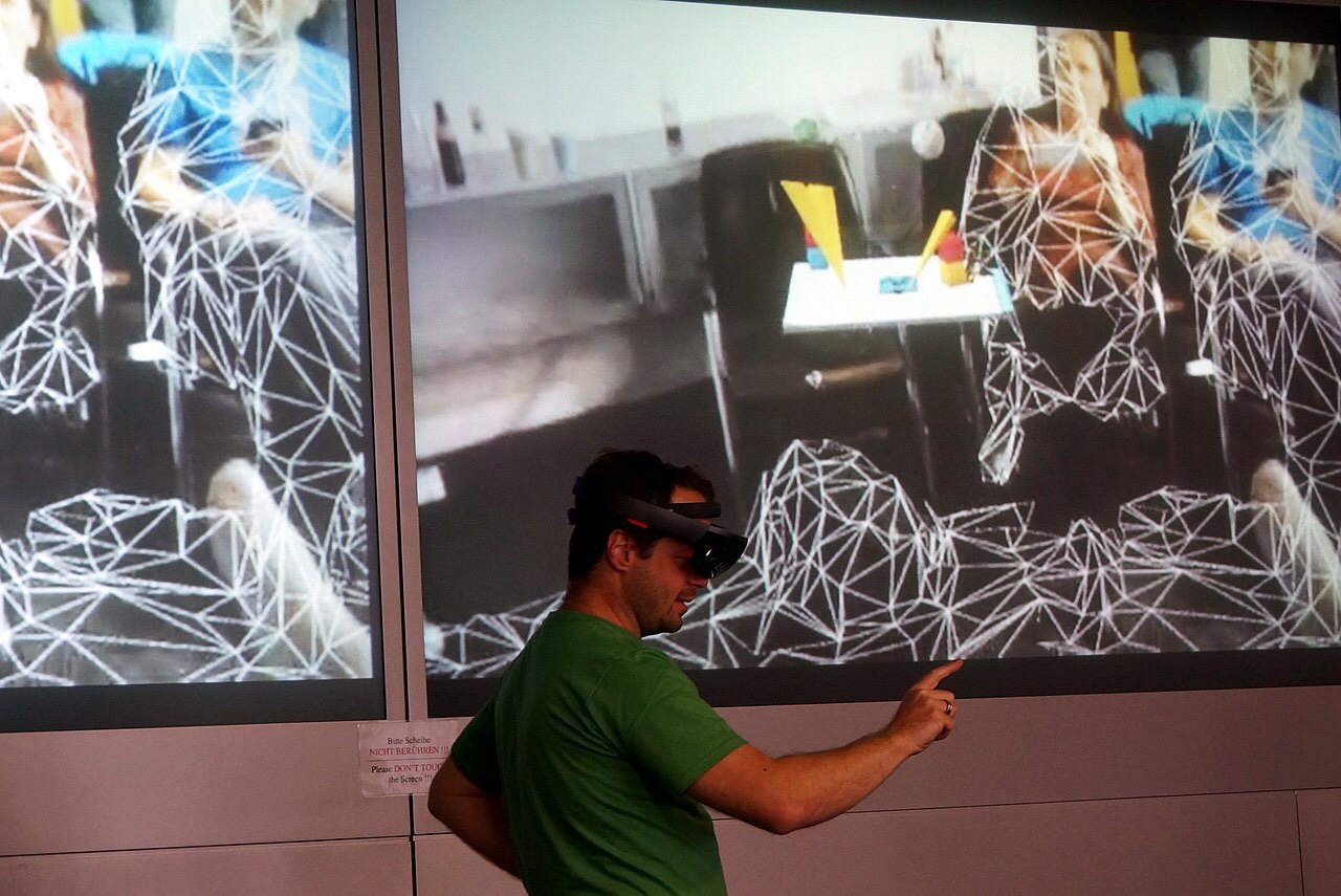 Augmented reality continues to affect users even after the goggles come off