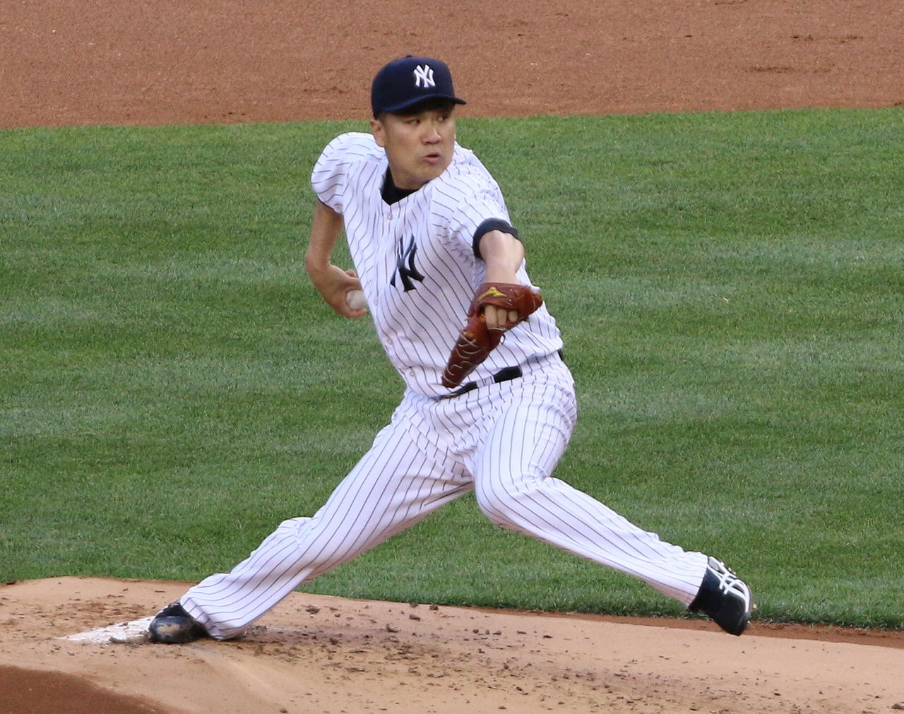 Home and Away: Predicting Twins-Yankees Game 2