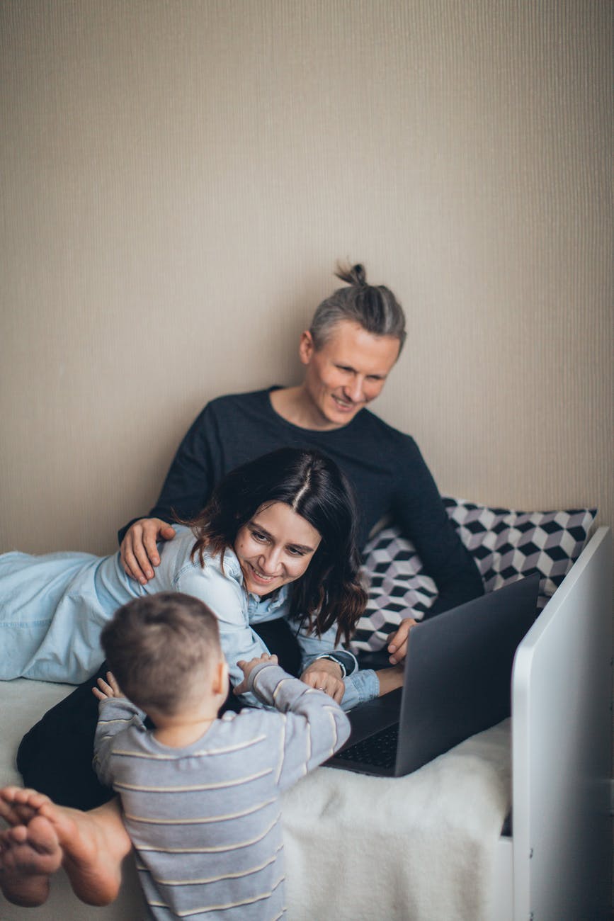 Spouses alter each other’s brains while parenting