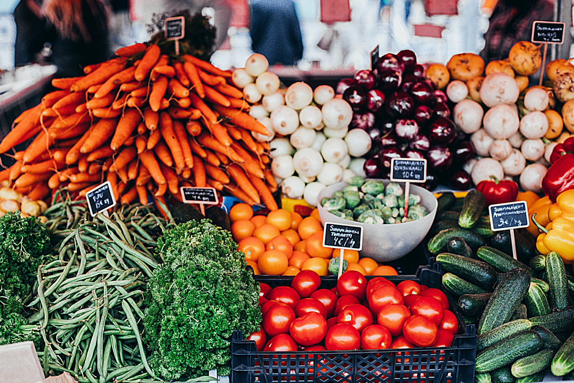 Eating healthy is possible but can be difficult for many