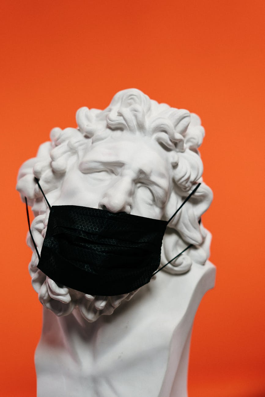 Study shows even a cloth mask is better than none at all