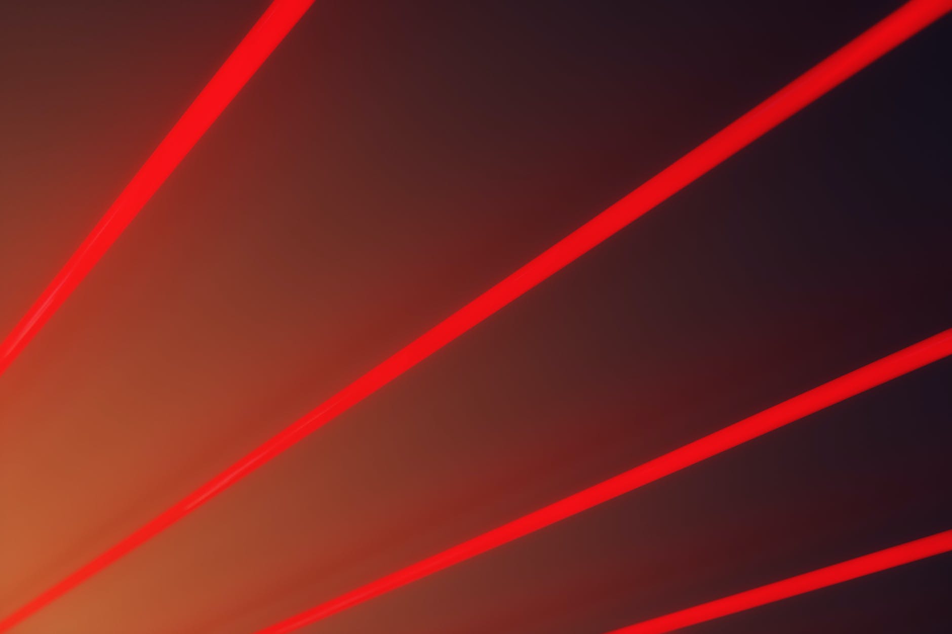Researchers make important high-efficiency laser advance.