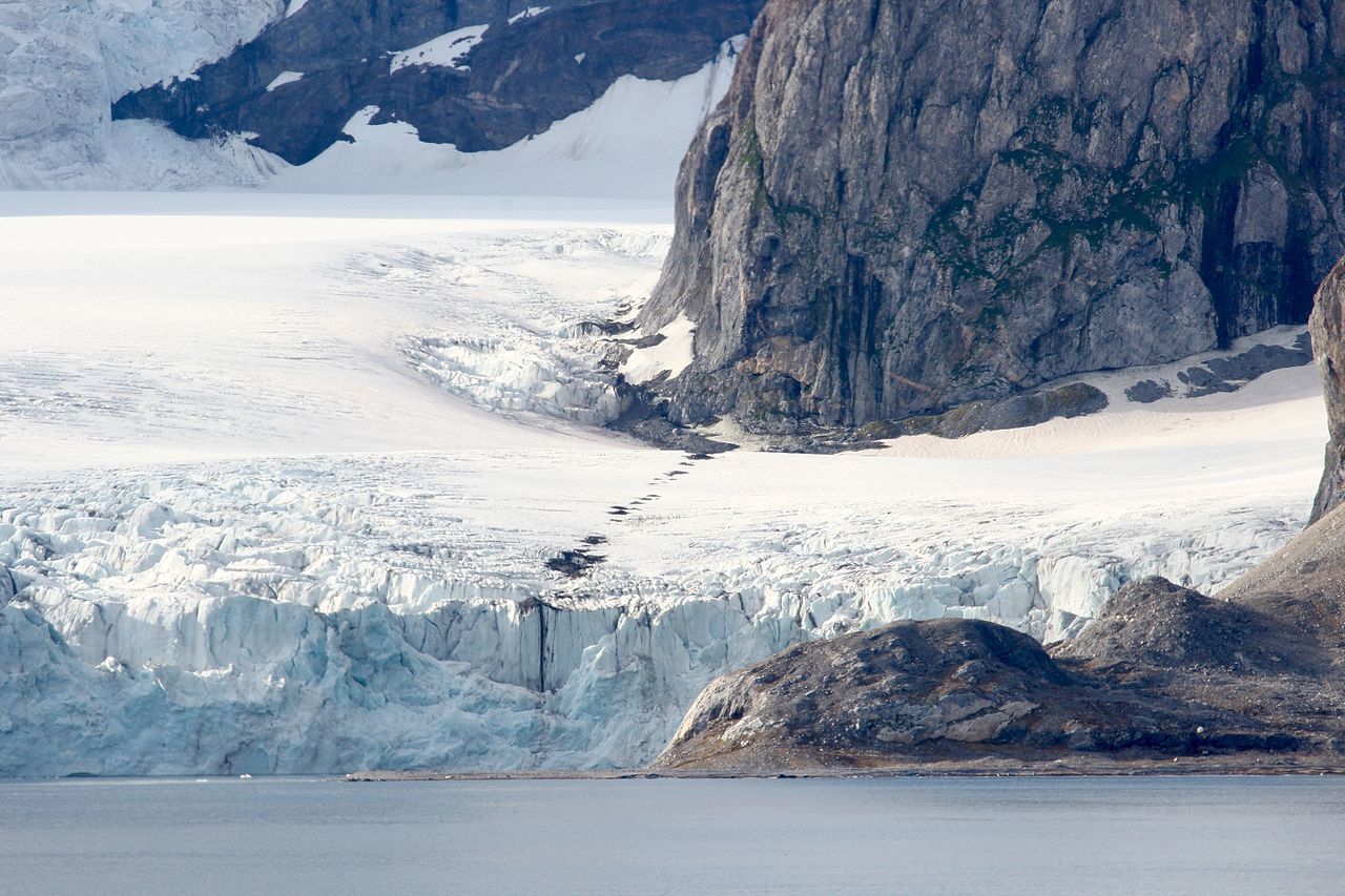 Errors in Arctic ice models due to seasons, study.