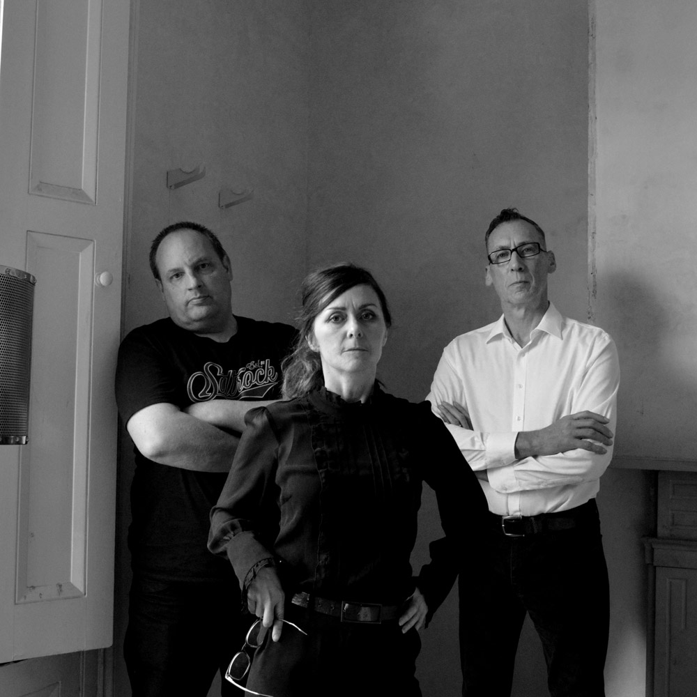 MONO: “So Caroline Says” by Silverlake.