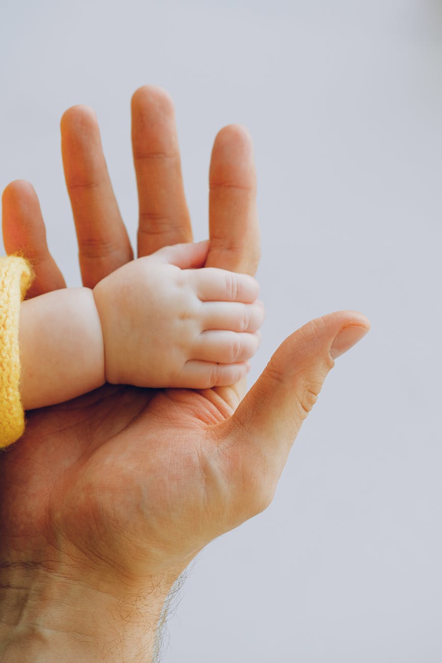 The Daily Dose: Mixed reviews for COVID-19 vaccines; How old are our thumbs?
