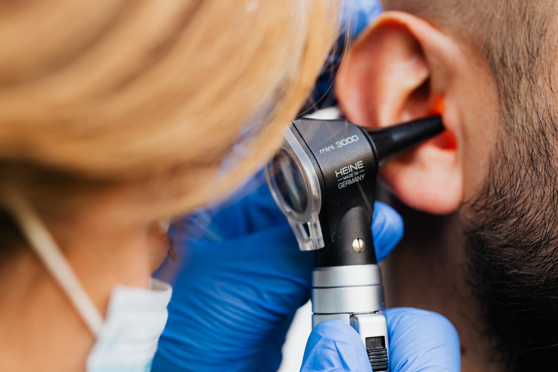 New cochlear implant can measure brain waves.