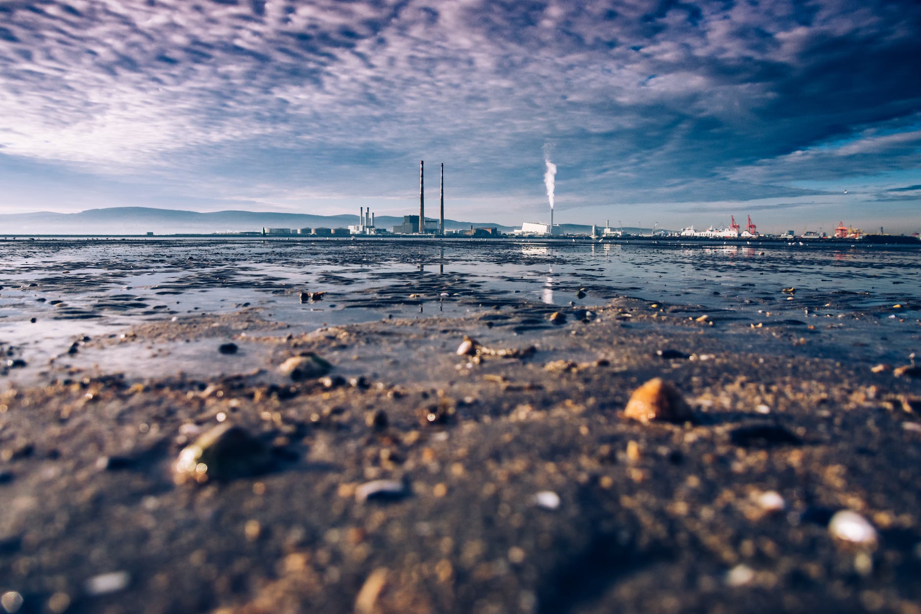 U.S. halfway to zero-emissions target, study.