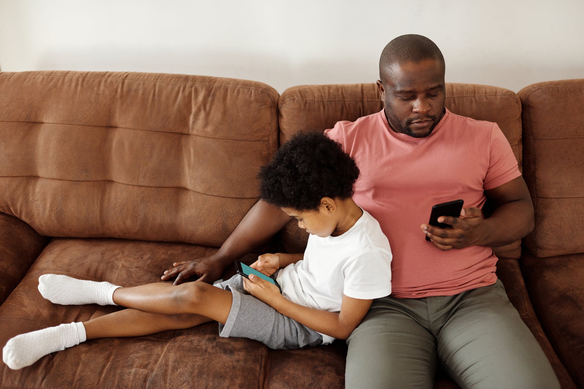 Study suggests playing smartphone games to combat boredom may be harmful.