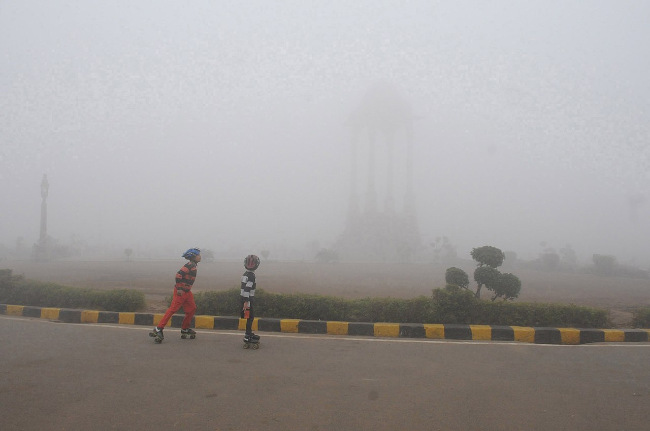 DAILY DOSE: After knee-capping COP26 on coal, India ready to go into coal-pollution lockdown. Go figure.