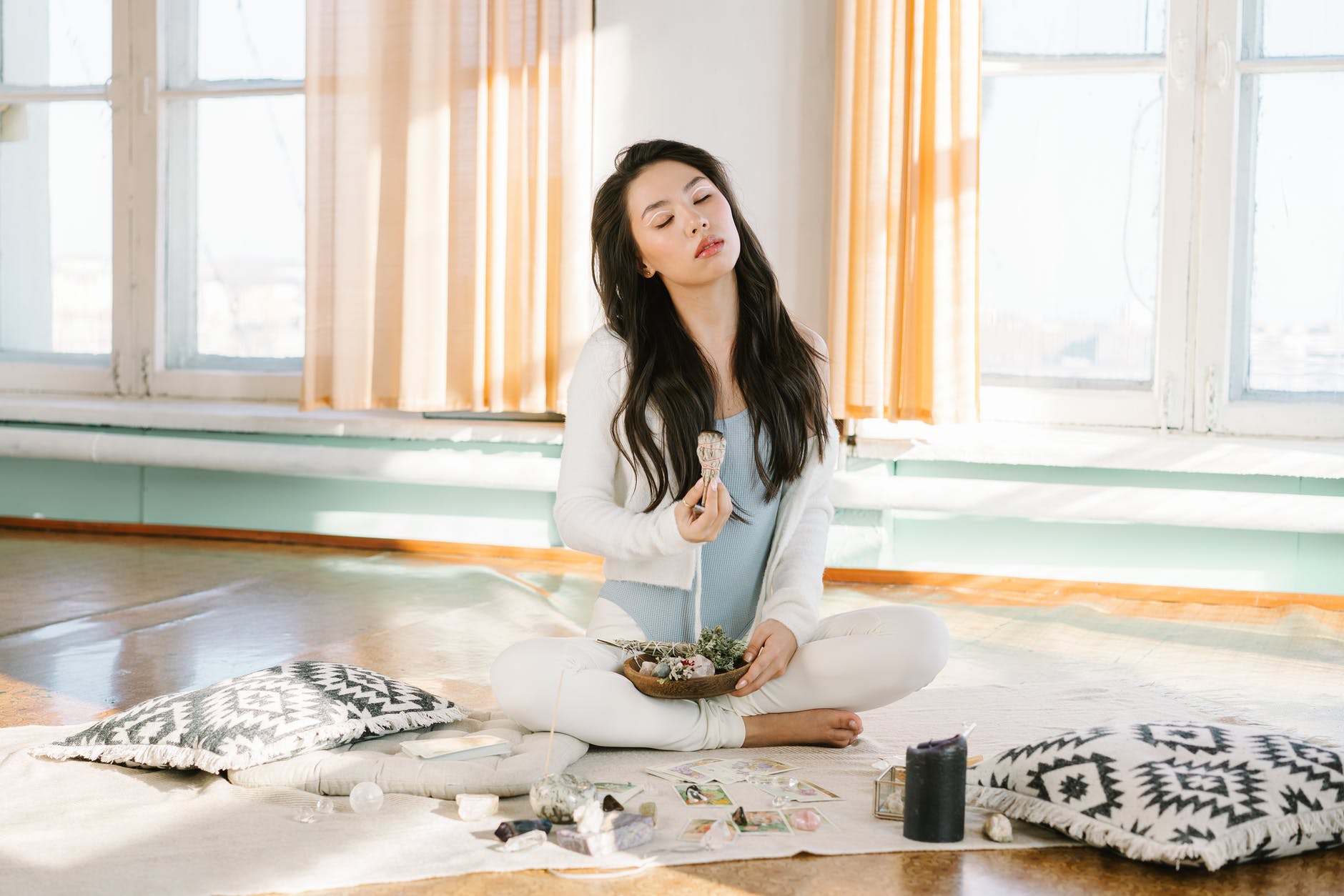 Despite understanding the concept of mindfulness, people are applying it incorrectly, research finds.