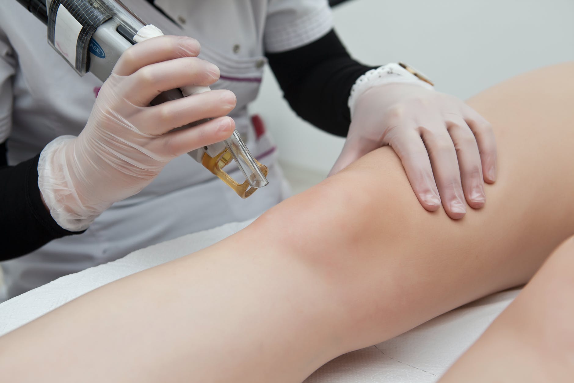 People’s long-term pain after knee surgery is reduced, new treatment has shown.
