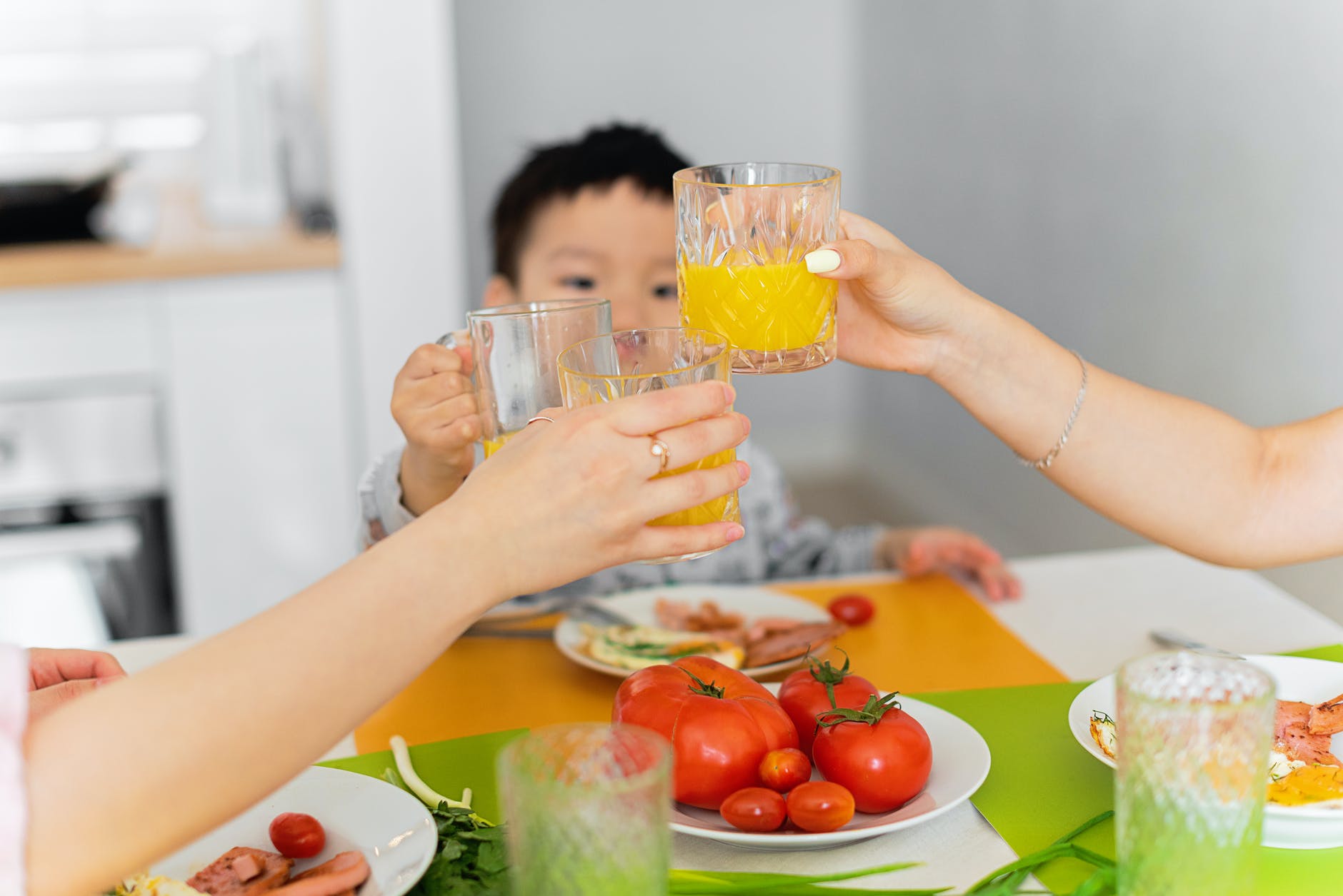 Chinese youth not engaging in heart healthy habits.