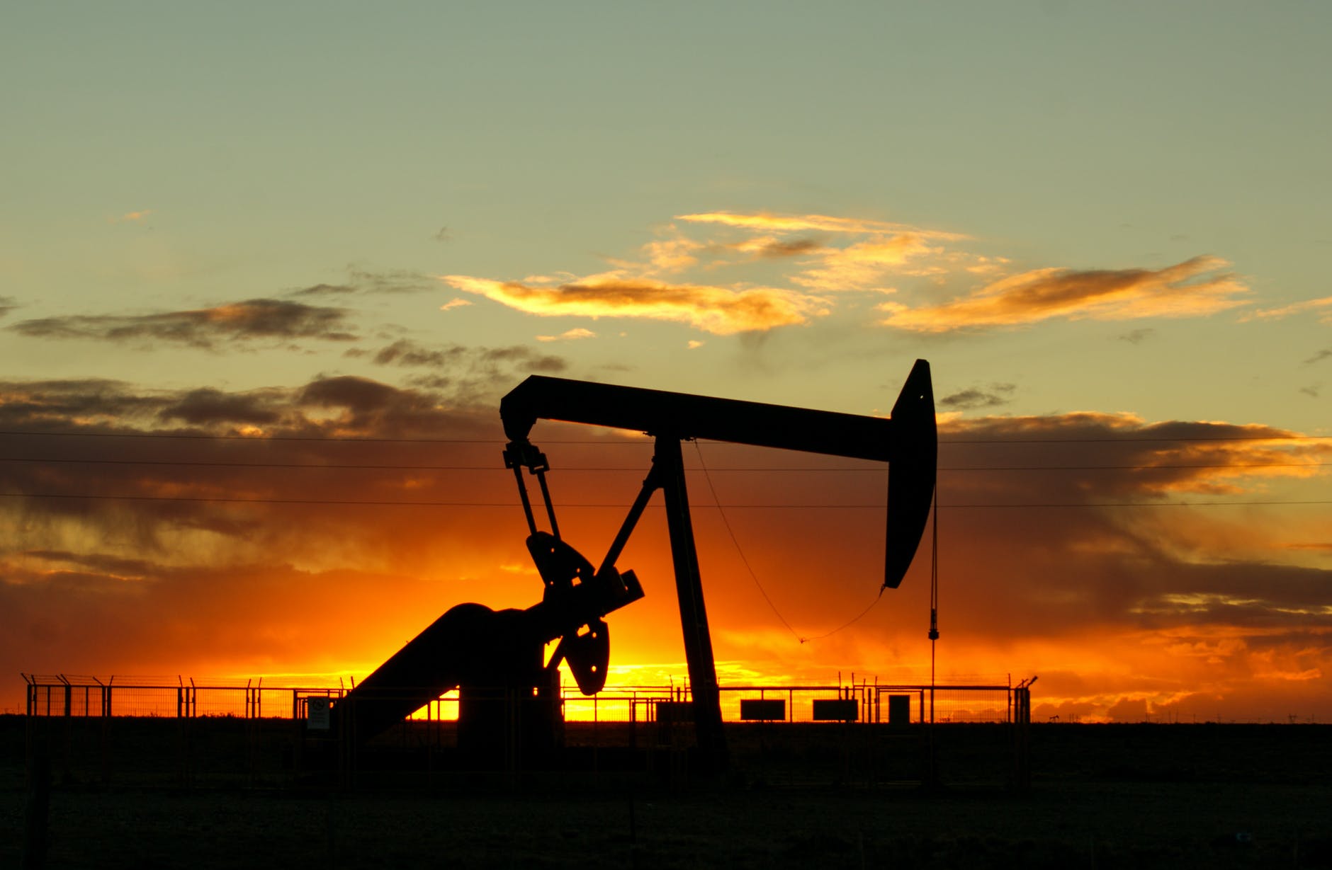 DAILY DOSE: U.N. Chief urges countries not to be crazy in race for fossil fuels; Humans to the rescue.