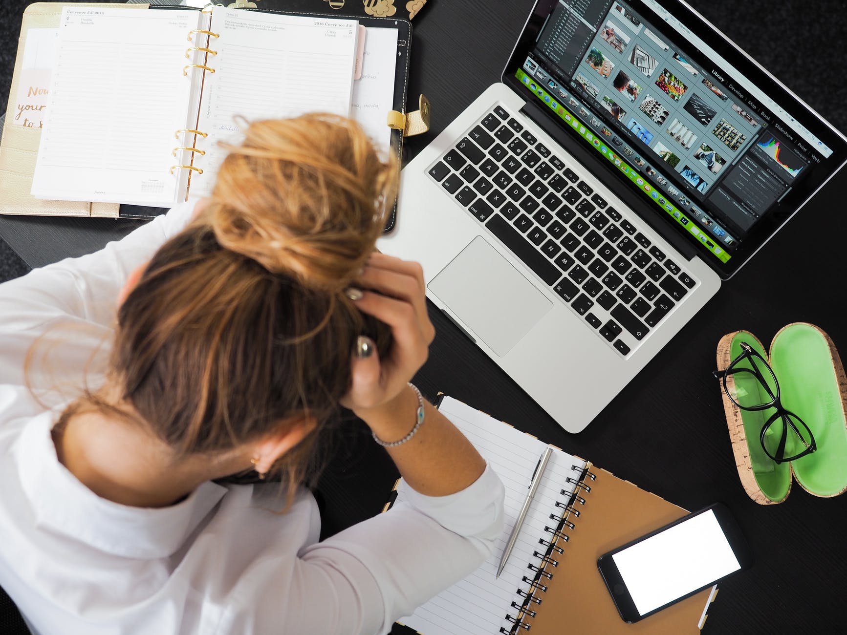Humans may have evolved to show signs of stress to evoke support from others.