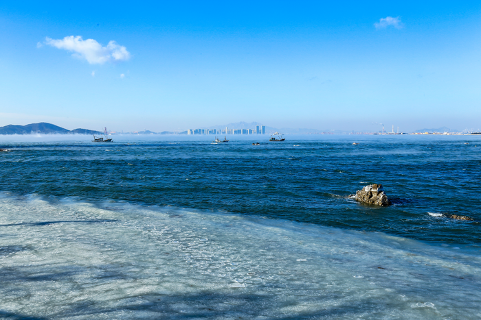 Scientists warn of a rare third-year La Nina