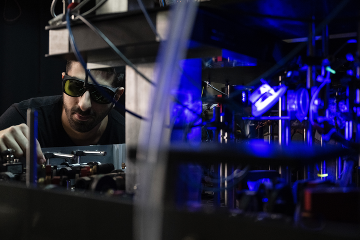 “A perfect little system”: University of Toronto physicists isolate a pair of atoms to observe p-wave interaction strength for the first time