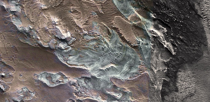 Remains of a modern glacier found near mars’ equator implies water ice possibly present at low latitudes on Mars even today