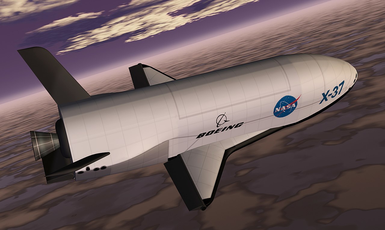 Mysterious Chinese spacecraft may be similar to US Air Force X-37B.