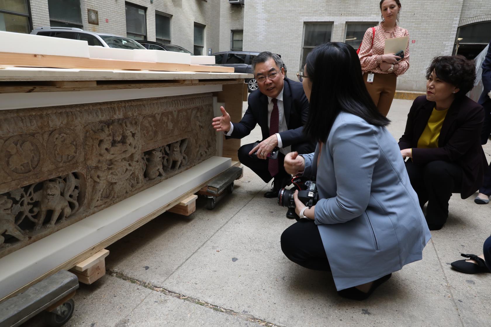 NYC DA spearheads return of looted relics back to China.