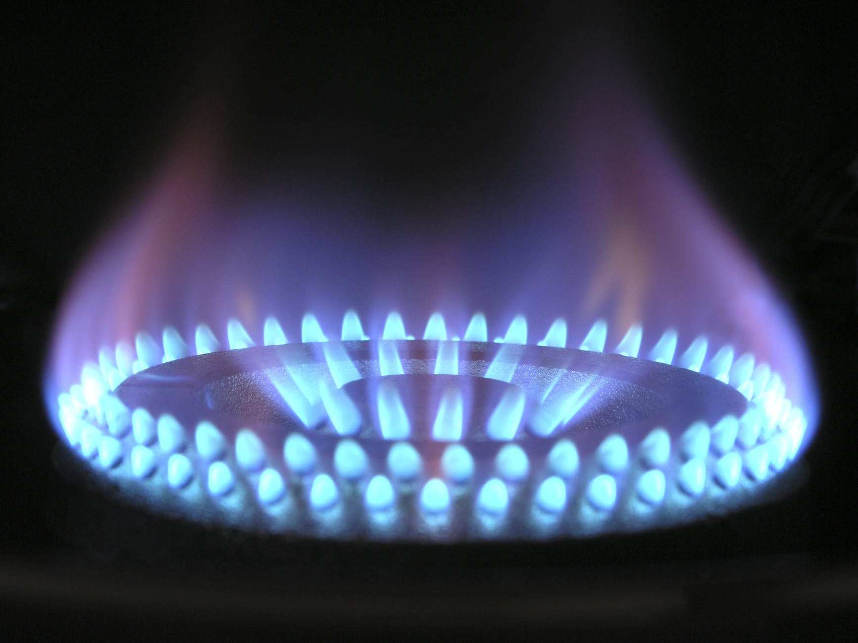 DAILY DOSE: Sorry, sustainable energy didn’t make a dent in fossil fuel dominance last year; Saudis lift Covid restrictions, Hajj in full swing.