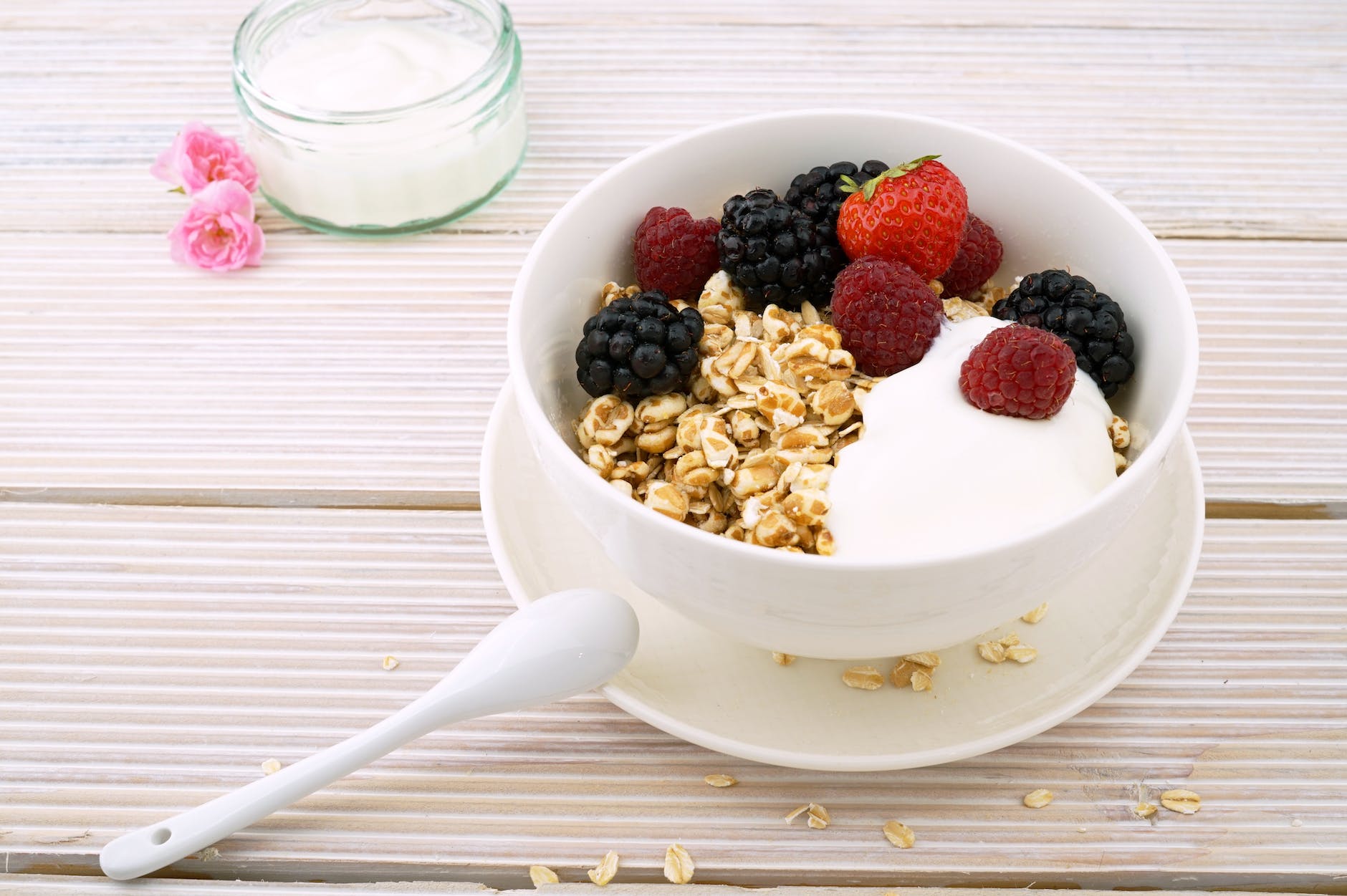 SCINQ BASICS: Hearty and health, yogurt takes dairy to the next level.