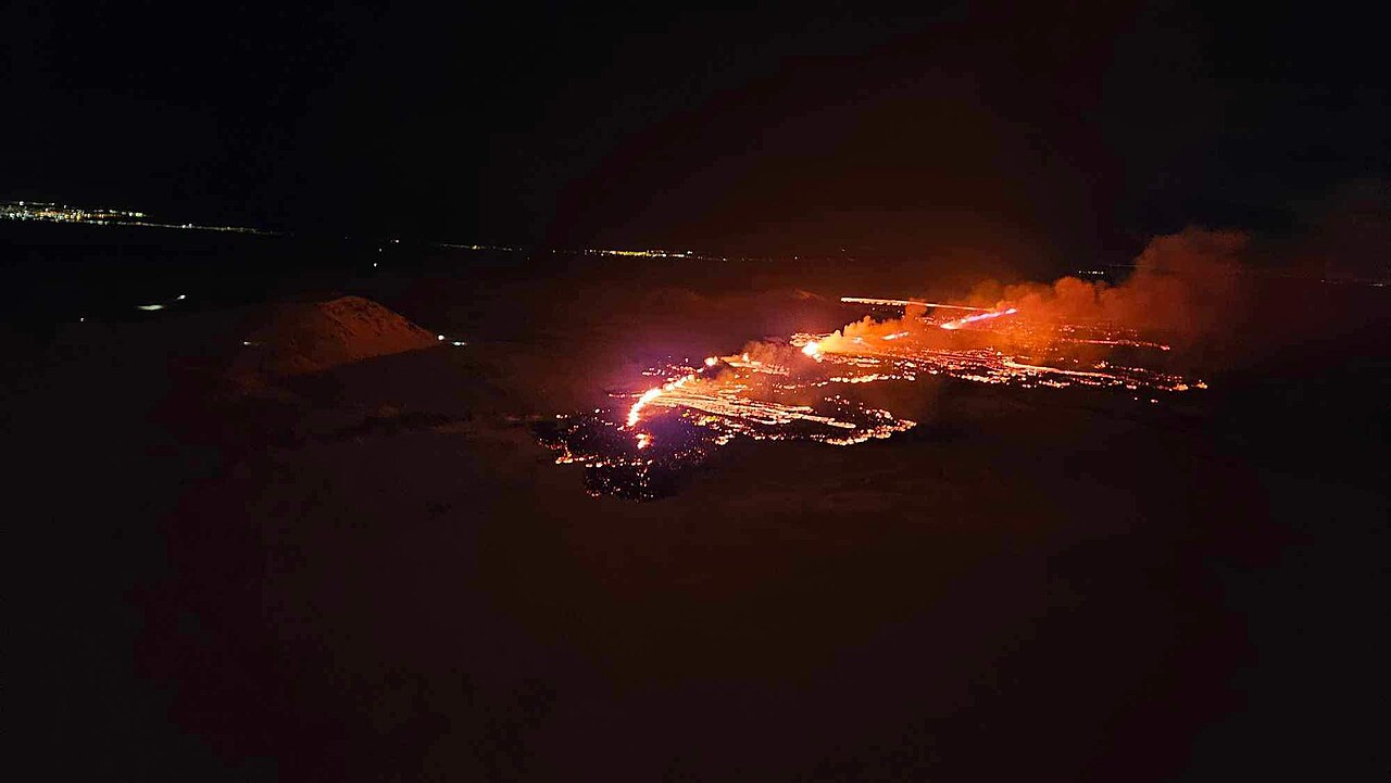 DAILY DOSE: Iceland volcano erupts, prompts evacuations; Chemotherapy drug shortages hit U.S.