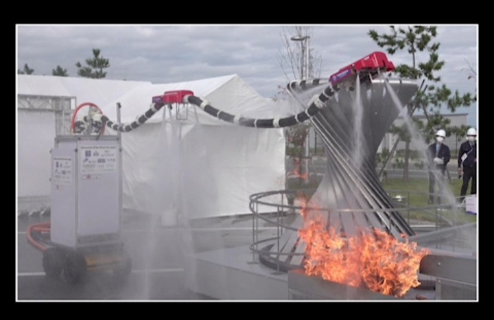 Scientists develop ‘flying dragon’ robot to fight fires from a distance
