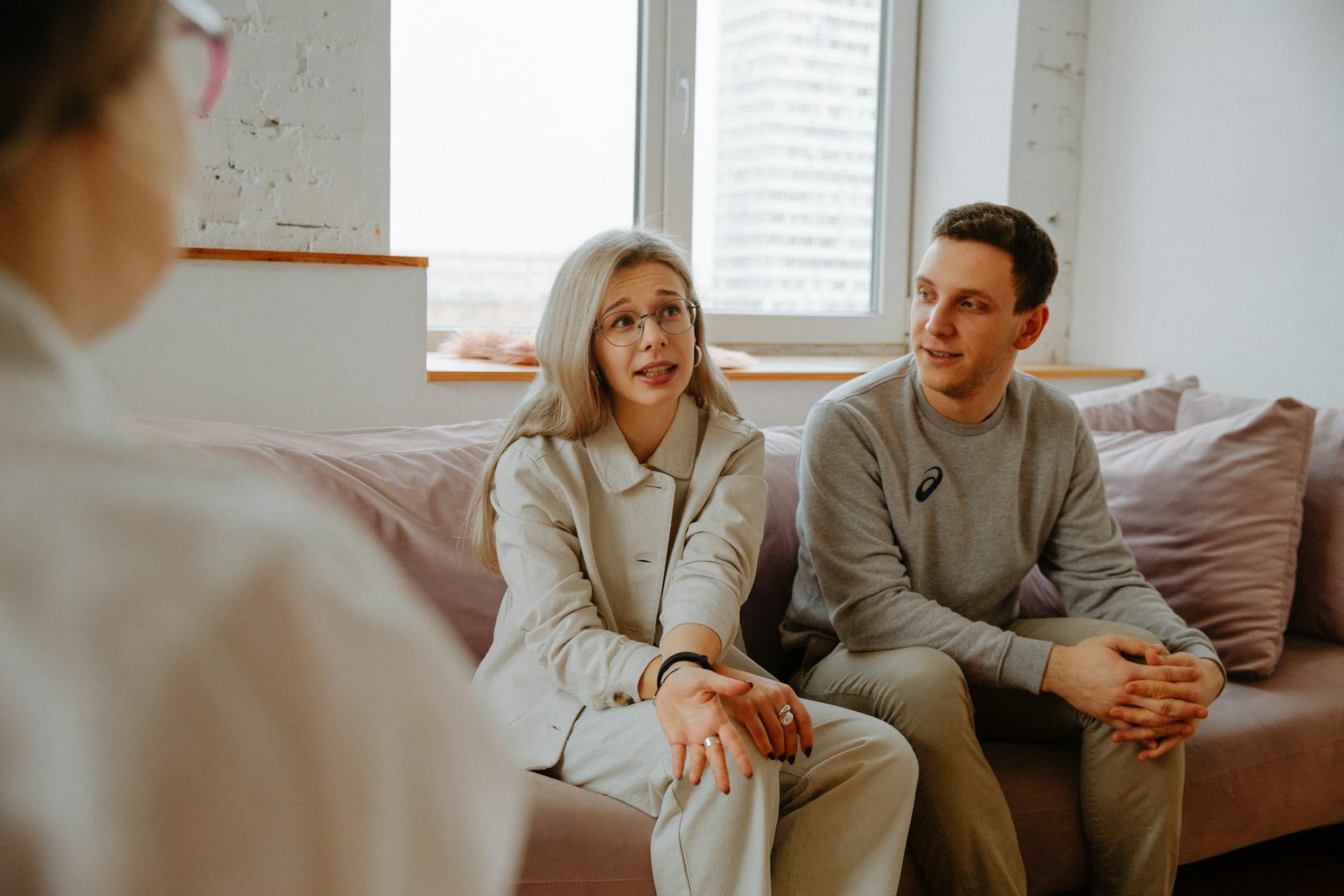 Singles differ in personality traits and life satisfaction compared to partnered people