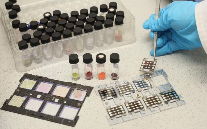 Finding better photovoltaic materials faster with AI