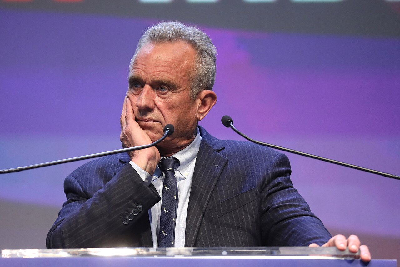 DAILY DOSE: Kennedy escalates campaign against food industry practices; Global coral reefs hit record bleaching levels worldwide.