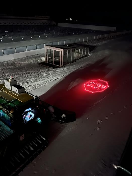 Disco lasers out-do VR for improving the safety of snow groomers